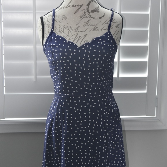 41 Hawthorn Dress - Picture 1 of 6
